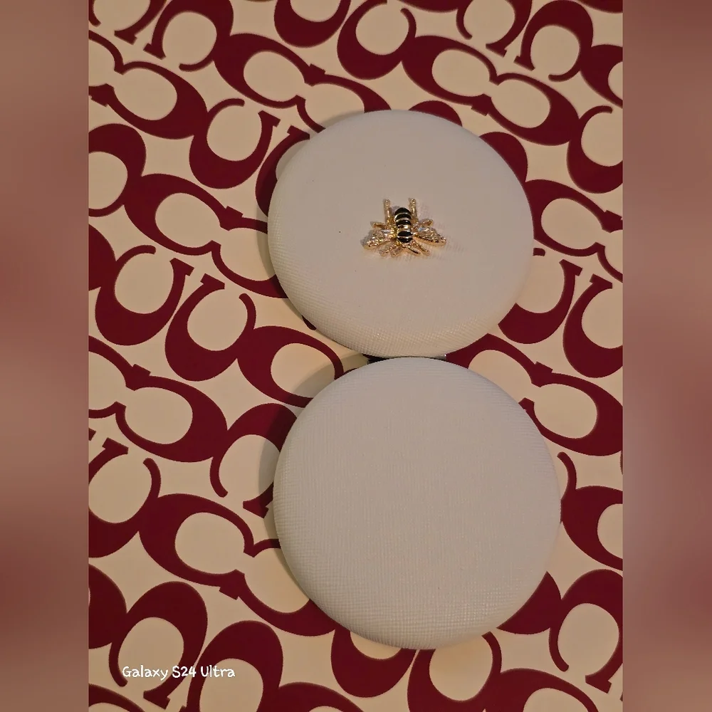Beautiful Bee Compact Mirror NEW